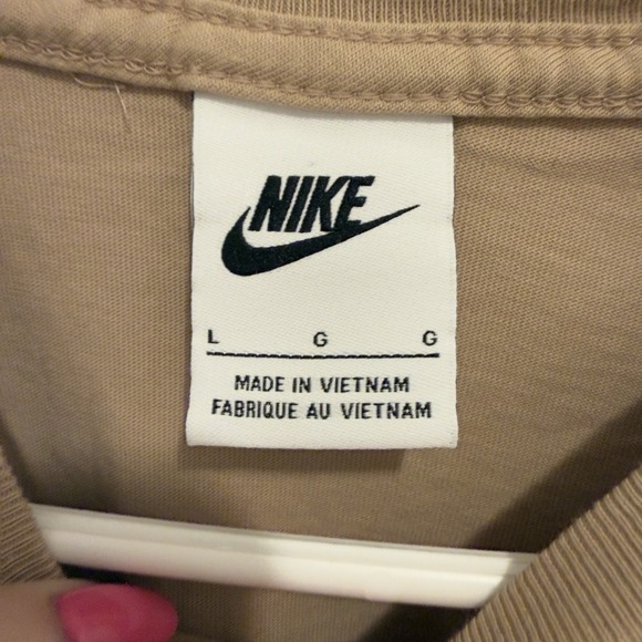 Nike Women's Brown Sparkle Logo Tshirt Size Large - Picture 4 of 6